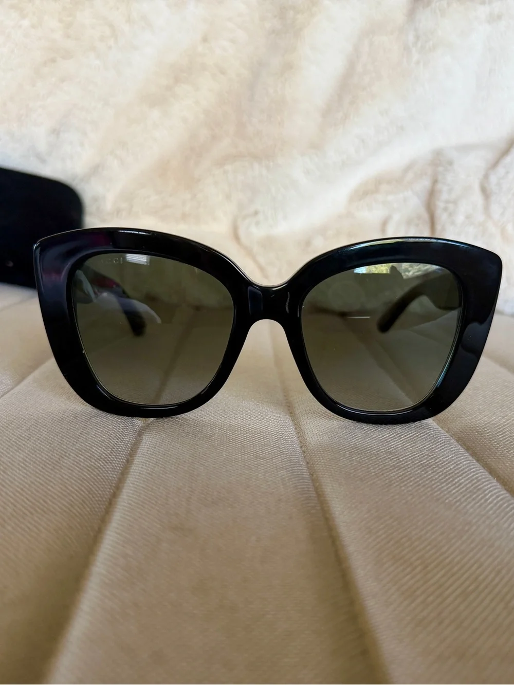 Gucci Sunglasses - black - GG0327S